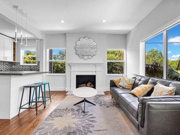 150 NE 50th Ter, Miami FL 33137