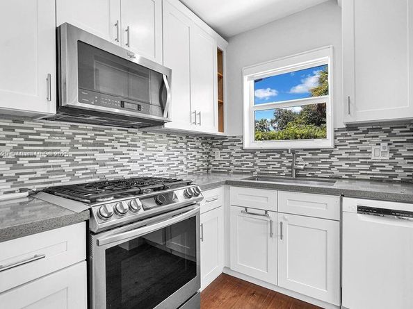 150 NE 50th Ter, Miami FL 33137