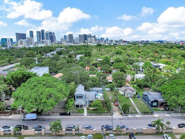 150 NE 50th Ter, Miami FL 33137