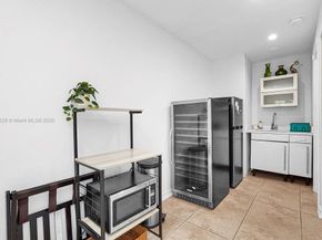 150 NE 50th Ter, Miami FL 33137