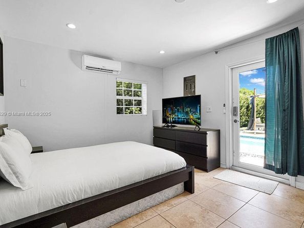 150 NE 50th Ter, Miami FL 33137