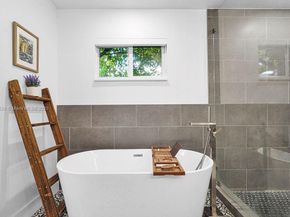 150 NE 50th Ter, Miami FL 33137