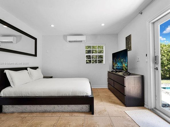 150 NE 50th Ter, Miami FL 33137