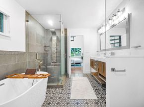 150 NE 50th Ter, Miami FL 33137