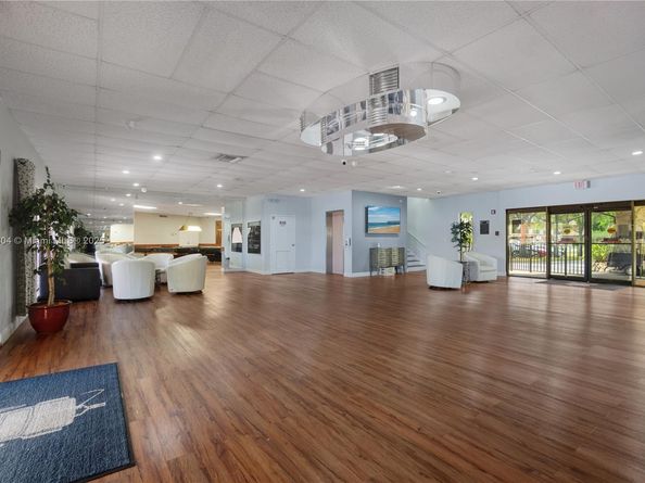 151 Berkley Rd 112, Hollywood FL 33024
