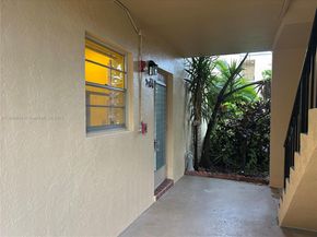 151 Berkley Rd 112, Hollywood FL 33024