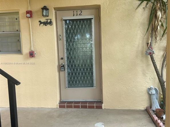 151 Berkley Rd 112, Hollywood FL 33024