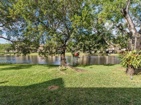 1150 NW 99th Ave 69, Pembroke Pines FL 33024
