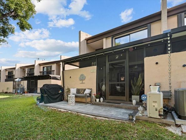 1150 NW 99th Ave 69, Pembroke Pines FL 33024