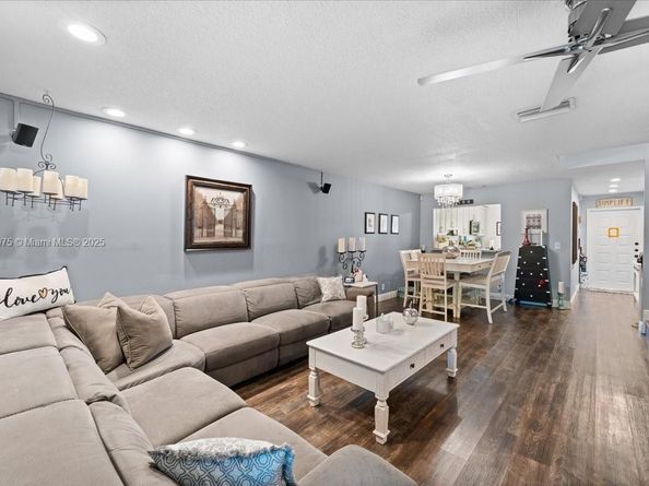 1150 NW 99th Ave 69, Pembroke Pines FL 33024