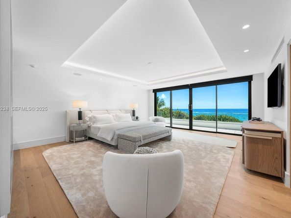 1107 Hillsboro Mile, Hillsboro Beach FL 33062