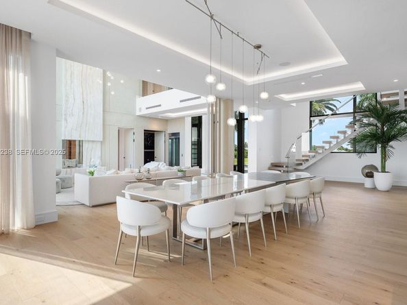 1107 Hillsboro Mile, Hillsboro Beach FL 33062