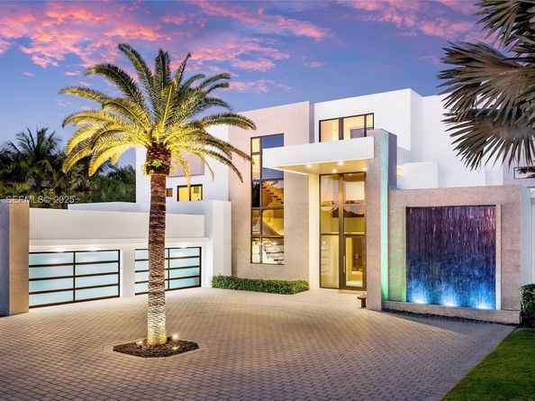 1107 Hillsboro Mile, Hillsboro Beach FL 33062