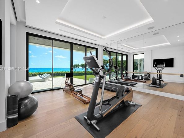 1107 Hillsboro Mile, Hillsboro Beach FL 33062