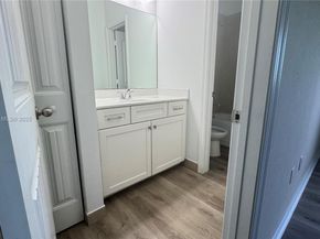 1121 Vermilion Dr, West Palm Beach FL 33461