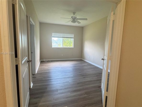 1121 Vermilion Dr, West Palm Beach FL 33461