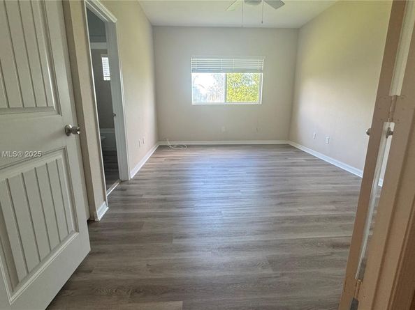 1121 Vermilion Dr, West Palm Beach FL 33461