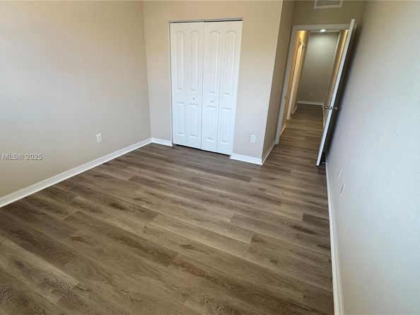 1121 Vermilion Dr, West Palm Beach FL 33461