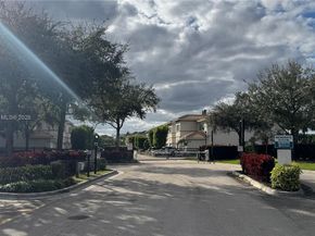 1121 Vermilion Dr, West Palm Beach FL 33461