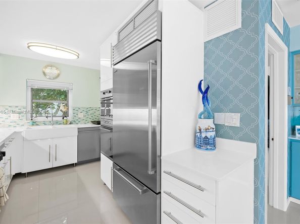 Undisclosed Address #A11795485, Fort Lauderdale FL 33316