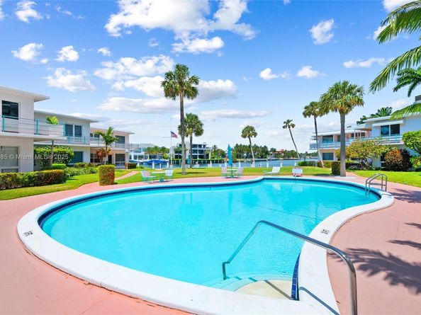Undisclosed Address #A11795485, Fort Lauderdale FL 33316