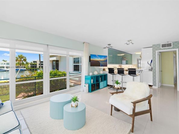 Undisclosed Address #A11795485, Fort Lauderdale FL 33316