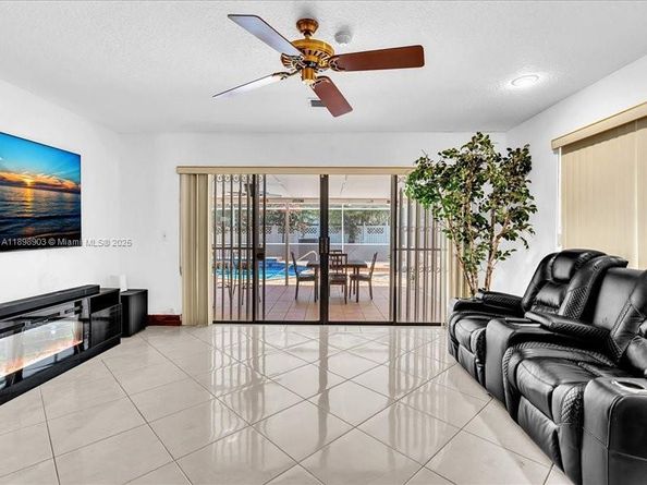 1300 SW 32nd St, Fort Lauderdale FL 33315