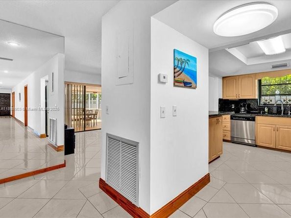 1300 SW 32nd St, Fort Lauderdale FL 33315