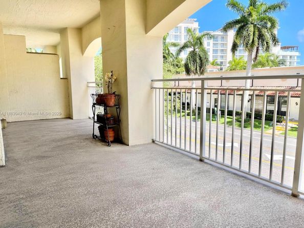 99 SE Mizner Blvd 223, Boca Raton FL 33432
