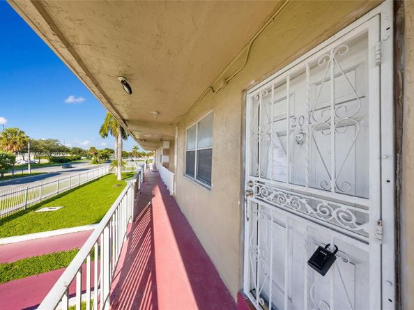 301 NW 177th St. 201, Miami Gardens FL 33169