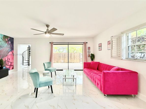 2216 NE 18th Ave, Wilton Manors FL 33305