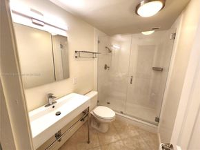2881 NE 32nd St 221, Fort Lauderdale FL 33306