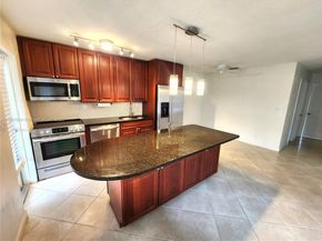 2881 NE 32nd St 221, Fort Lauderdale FL 33306