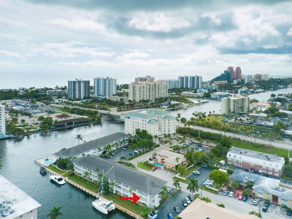 2881 NE 32nd St 221, Fort Lauderdale FL 33306