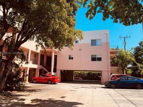 1110 Salzedo St 2C, Coral Gables FL 33134