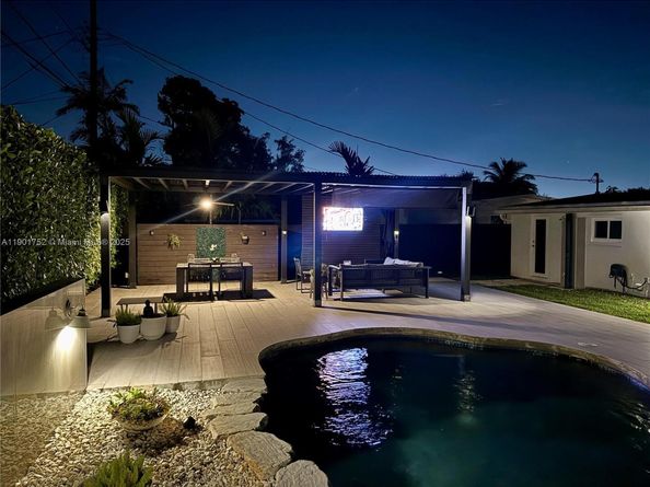 5344 SW 90th Ct, Miami FL 33165