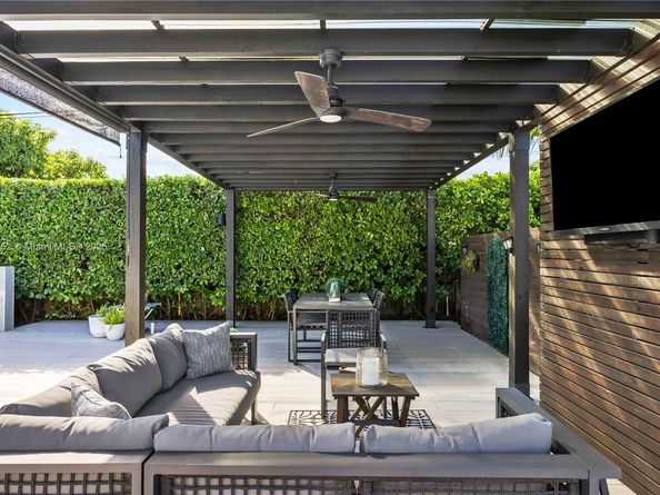 5344 SW 90th Ct, Miami FL 33165