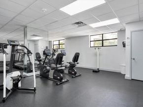 600 Parkview Dr 625, Hallandale Beach FL 33009
