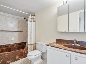 600 Parkview Dr 625, Hallandale Beach FL 33009