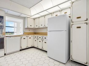 600 Parkview Dr 625, Hallandale Beach FL 33009