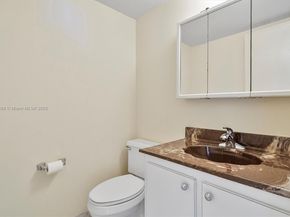 600 Parkview Dr 625, Hallandale Beach FL 33009