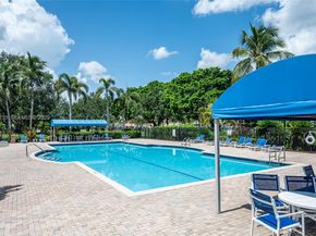 1162 Fairfield Meadows Dr, Weston FL 33327