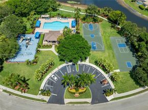1162 Fairfield Meadows Dr, Weston FL 33327