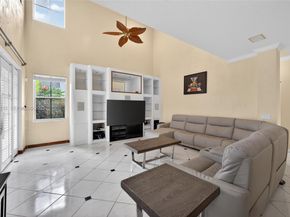 1162 Fairfield Meadows Dr, Weston FL 33327