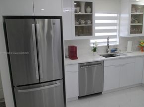 150 S Hollybrook Ter 303, Pembroke Pines FL 33025