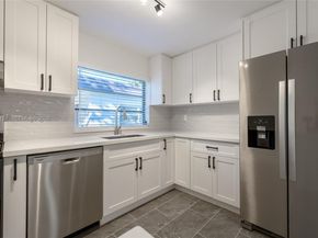 1631 SW 21st St, Miami FL 33145