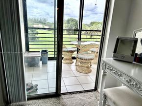 3231 Holiday Springs Blvd 403, Margate FL 33063