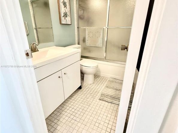 3231 Holiday Springs Blvd 403, Margate FL 33063