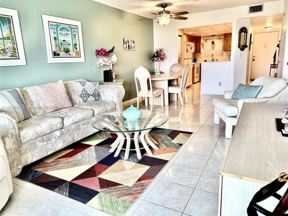 3231 Holiday Springs Blvd 403, Margate FL 33063