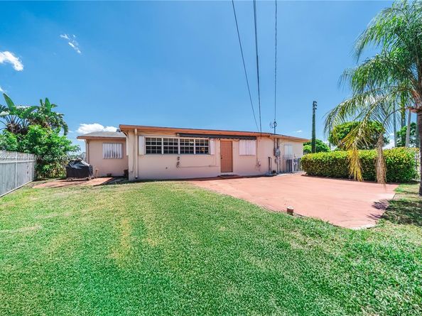 3125 NW 205th St, Miami Gardens FL 33056
